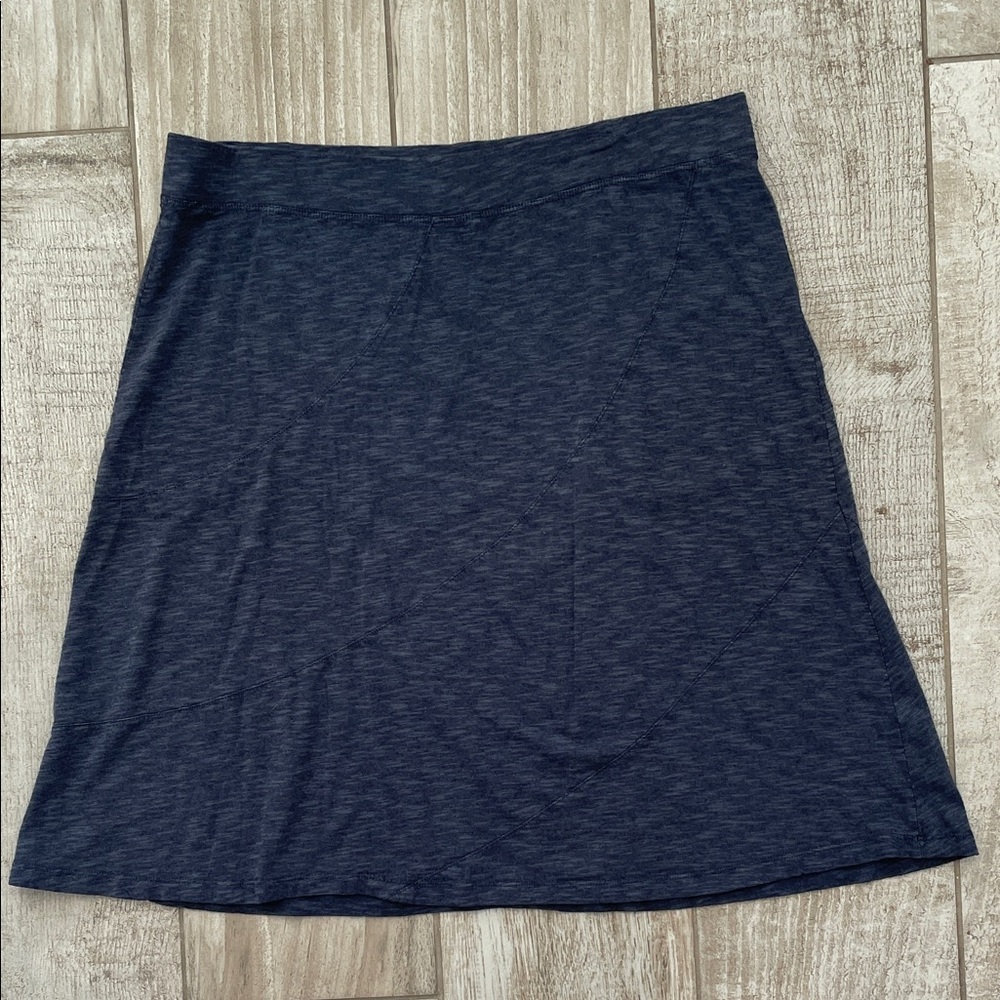 Horny Toad charcoal gray knit skirt, size Medium